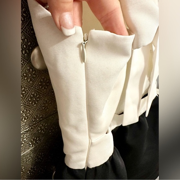 Kate Spade Size 8 Elegant Black and White Bow Dress - Picture 2 of 6